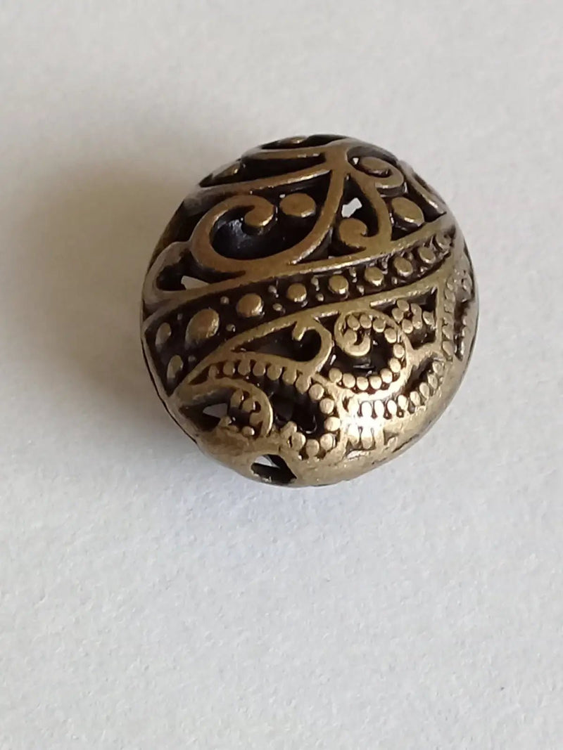 Chargez l'image dans la visionneuse de la galerie, Breloque perle ovale Divers coloris 22mm X 18mm X 12mm Prix perle à l’unité Perles breloque ovale Divers coloris
