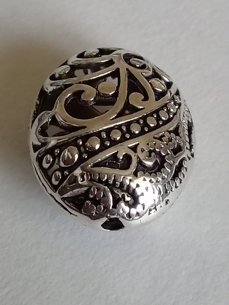 Chargez l'image dans la visionneuse de la galerie, Breloque perle ovale Divers coloris 22mm X 18mm X 12mm Prix perle à l’unité Perles breloque ovale Divers coloris
