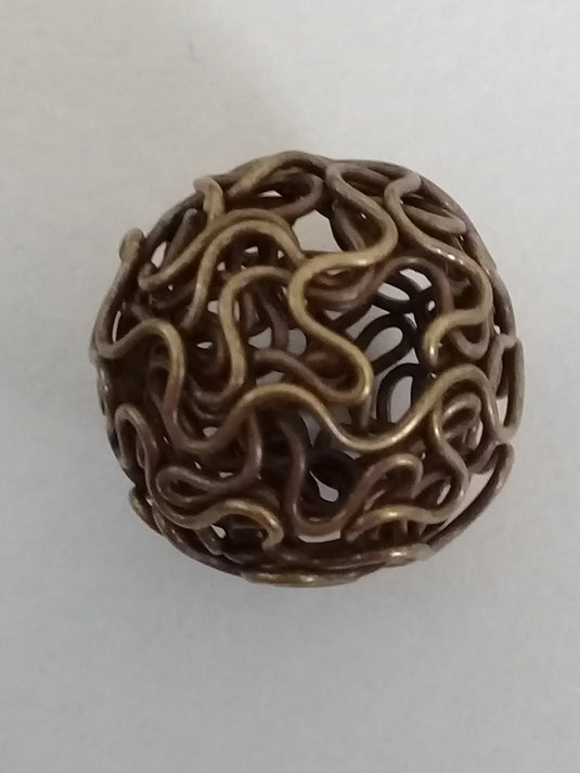 Breloque perle ronde couleur Bronze ancien diamètre 18mm Prix perle à l’unité Perles breloque ronde couleur Bronze ancien Dans la besace du p'tit Poucet   