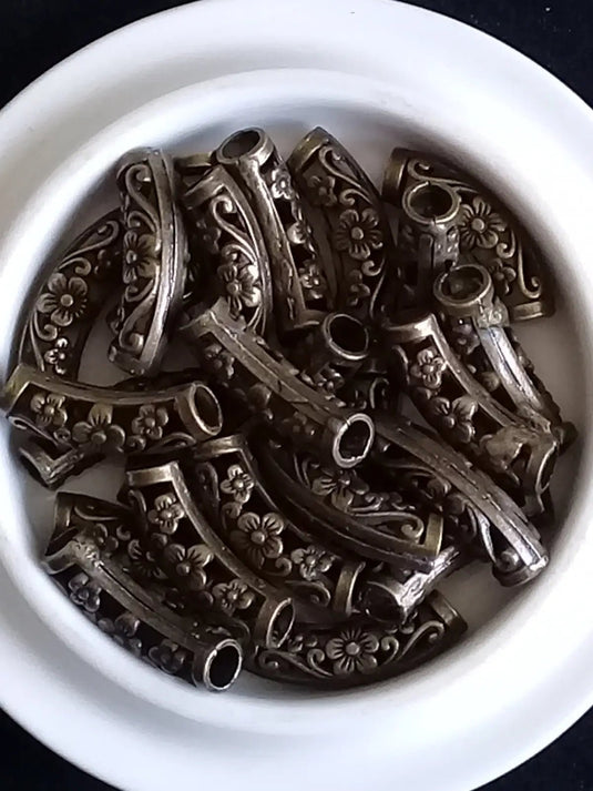 Breloques pour collier couleur Bronze ancien 25mm X 6mm Prix à l’unité Breloque pour collier pour Bronze ancien