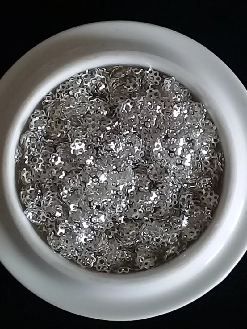 Chargez l&#39;image dans la visionneuse de la galerie, Breloques séparatifs Divers coloris Diam: 6mm Prix à l’unité Breloques séparatifs Divers coloris Diam: 6mm
