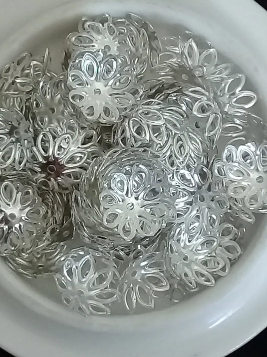 Breloques séparatifs perles Divers coloris Diamètre 15mm Prix à l’unité Breloques séparatifs perles divers coloris