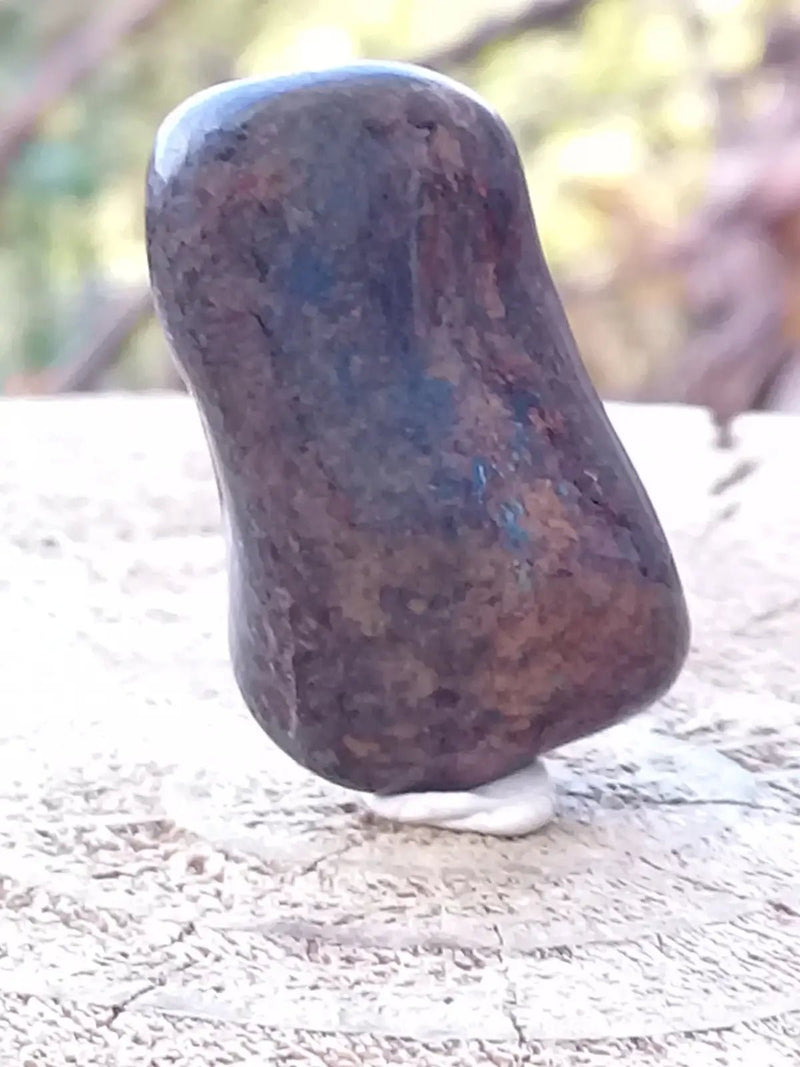 Load image into Gallery viewer, Bronzite de Birmanie pierre roulée Grade A++++ Bronzite de Birmanie pierre roulée
