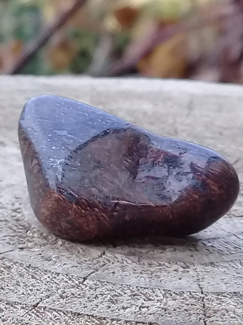 Load image into Gallery viewer, Bronzite de Birmanie pierre roulée Grade A++++ Bronzite de Birmanie pierre roulée
