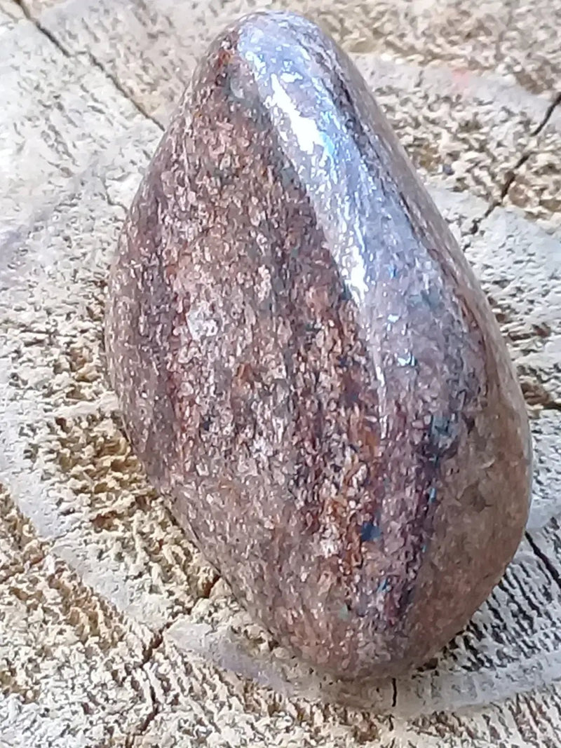 Load image into Gallery viewer, Bronzite de Birmanie pierre roulée Grade A++++ Bronzite de Birmanie pierre roulée
