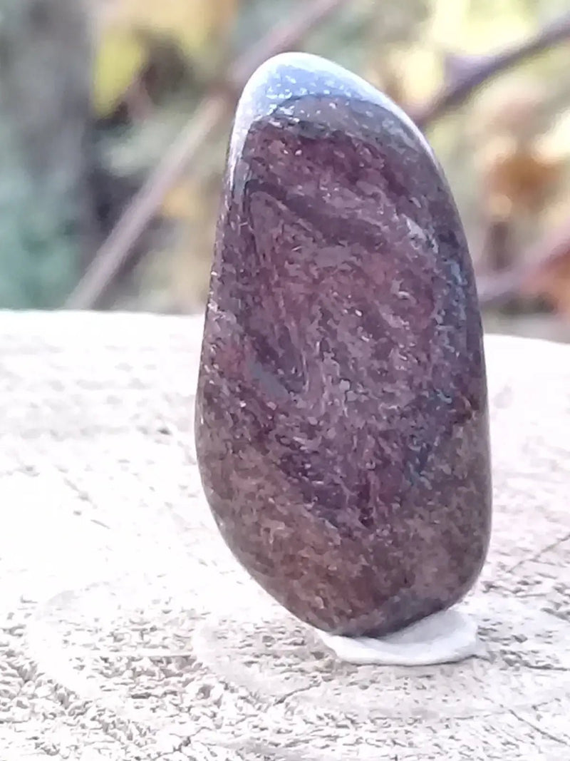 Load image into Gallery viewer, Bronzite de Birmanie pierre roulée Grade A++++ Bronzite de Birmanie pierre roulée
