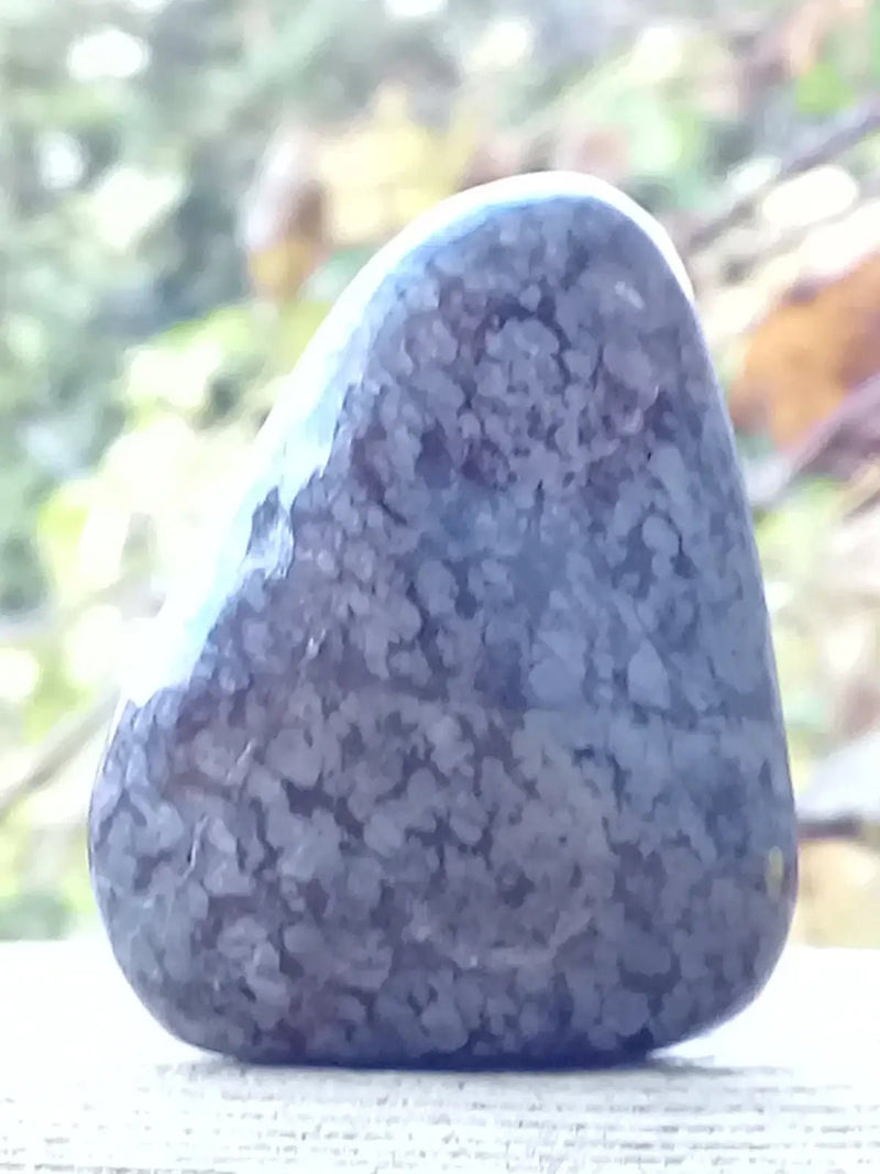 Load image into Gallery viewer, Bronzite de Birmanie pierre roulée Grade A++++ Bronzite de Birmanie pierre roulée
