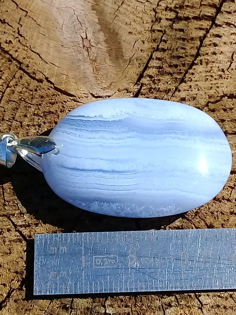 Chargez l&#39;image dans la visionneuse de la galerie, Calcédoine bleue pendentif Grade A ++++ Calcédoine bleue pendentif
