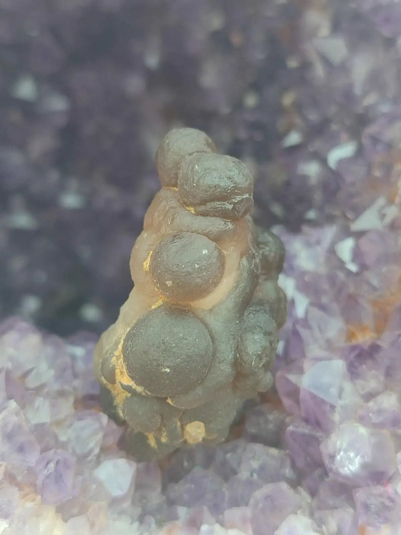 Load image into Gallery viewer, Calcédoine noire Botryoïdale de Manakarra Indonésie -Pierre brute - Grade Prémium Calcédoine noire Botryoïdale
