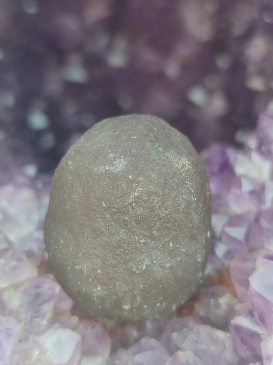 Calcédoine noire Botryoïdale de Manakarra Indonésie -Pierre brute - Grade Prémium Calcédoine noire Botryoïdale