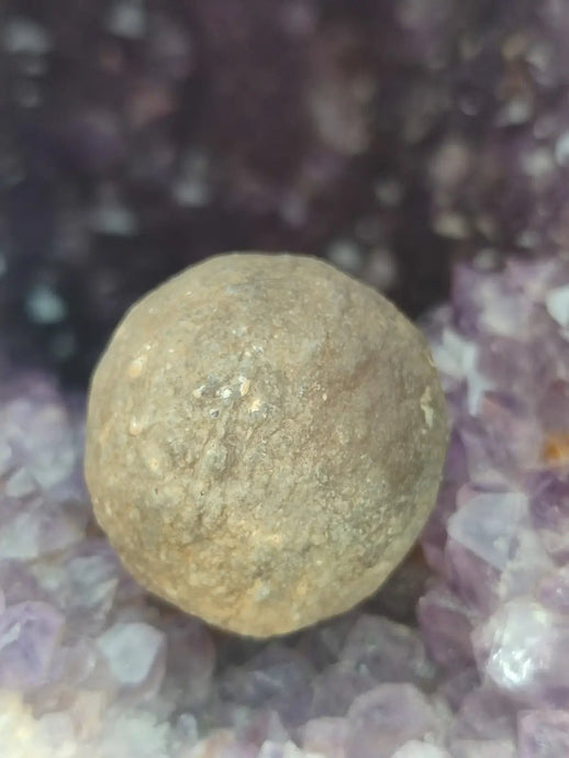 Calcédoine noire Botryoïdale de Manakarra Indonésie -Pierre brute - Grade Prémium Calcédoine noire Botryoïdale