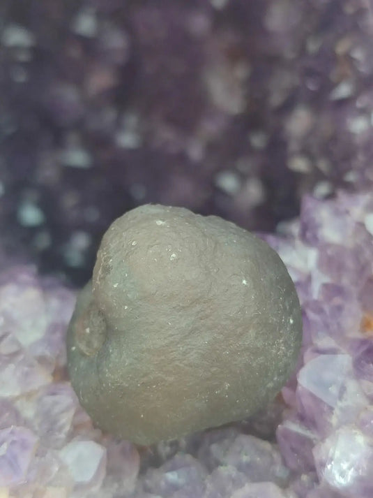 Calcédoine noire Botryoïdale de Manakarra Indonésie -Pierre brute - Grade Prémium Calcédoine noire Botryoïdale