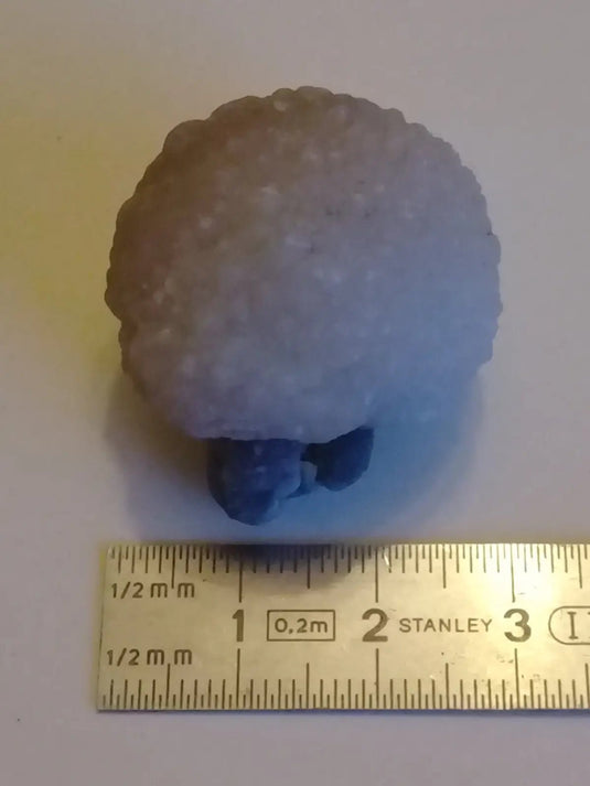 Calcédoine noire Botryoïdale ou larme de Calcédoine ’RARE’ Grade A++++ Calcédoine noire Botryoïdale