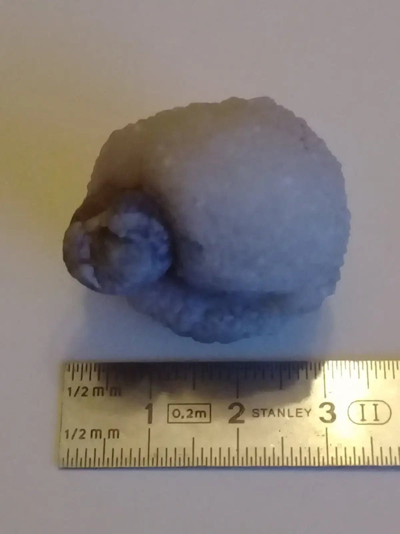 Load image into Gallery viewer, Calcédoine noire Botryoïdale ou larme de Calcédoine ’RARE’ Grade A++++ Calcédoine noire Botryoïdale
