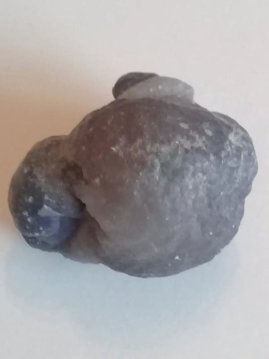 Calcédoine noire Botryoïdale ou larme de Calcédoine ’RARE’ Grade A++++ Calcédoine noire Botryoïdale