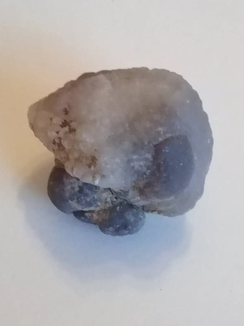 Load image into Gallery viewer, Calcédoine noire Botryoïdale ou larme de Calcédoine ’RARE’ Grade A++++ Calcédoine noire Botryoïdale
