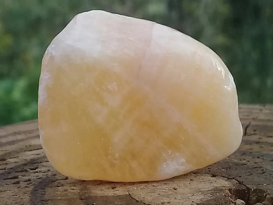 Calcite jaune de France pierre roulée Grade A+++ Calcite jaune de France pierre roulée