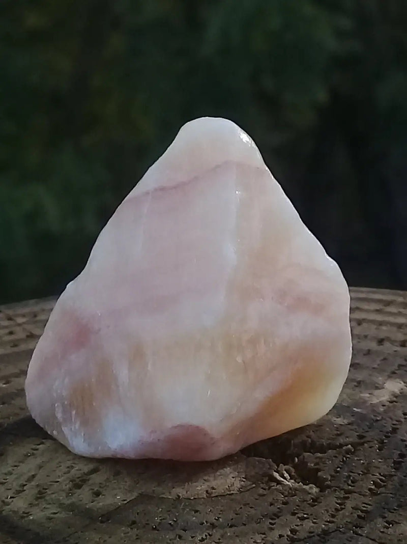 Chargez l&#39;image dans la visionneuse de la galerie, Calcite jaune de France pierre roulée Grade A+++ Calcite jaune de France pierre roulée
