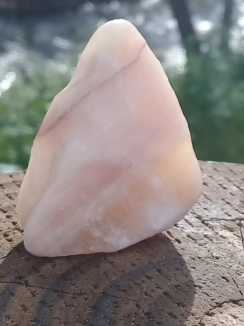 Chargez l&#39;image dans la visionneuse de la galerie, Calcite jaune de France pierre roulée Grade A+++ Calcite jaune de France pierre roulée
