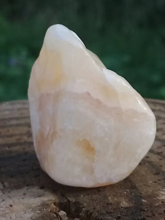 Calcite jaune de France pierre roulée Grade A+++ Calcite jaune de France pierre roulée