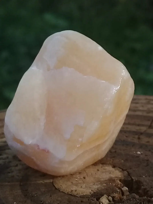 Calcite jaune de France pierre roulée Grade A+++ Calcite jaune de France pierre roulée
