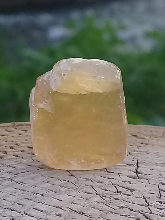 Calcite miel de France pierre roulée Grade A+++++ Calcite miel de France pierre roulée