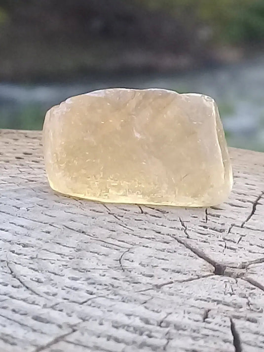 Calcite miel de France pierre roulée Grade A++++ Calcite miel de France pierre roulée