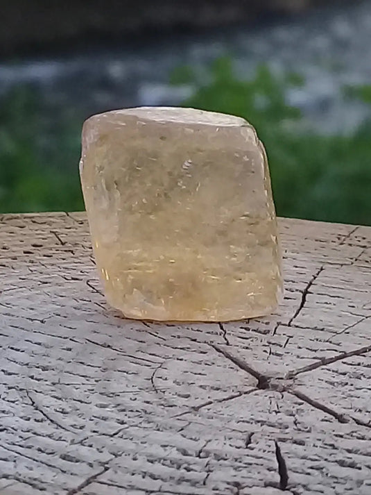 Calcite miel de France pierre roulée Grade A++++ Calcite miel de France pierre roulée