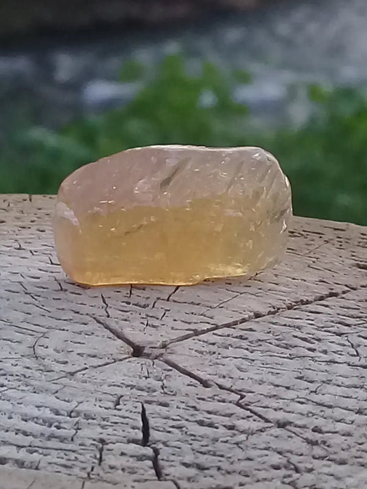 Calcite miel de France pierre roulée Grade A++++ Calcite miel de France pierre roulée