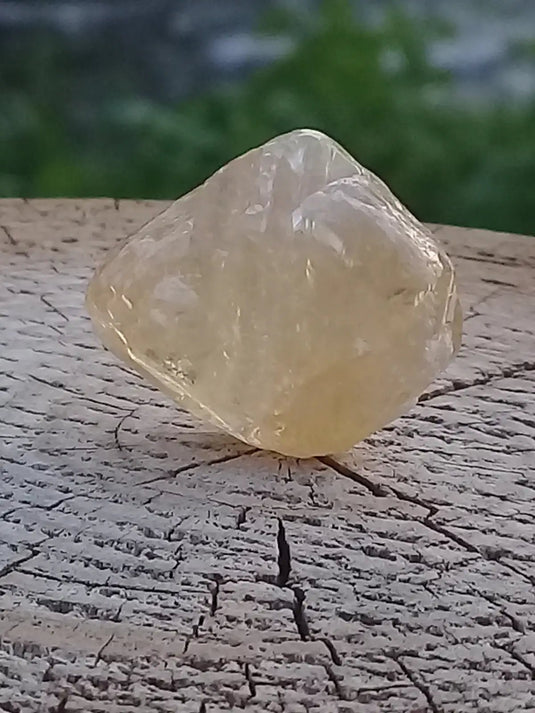 Calcite miel de France pierre roulée Grade A++++ Calcite miel de France pierre roulée