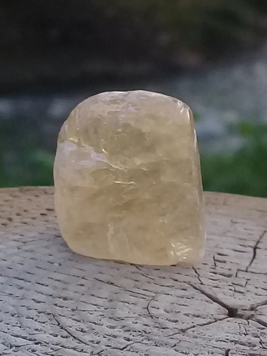 Calcite miel de France pierre roulée Grade A++++ Calcite miel de France pierre roulée