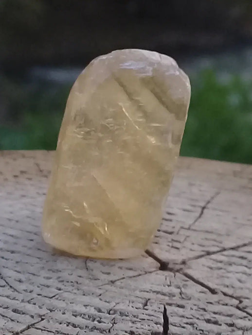 Calcite miel de France pierre roulée Grade A++++ Calcite miel de France pierre roulée