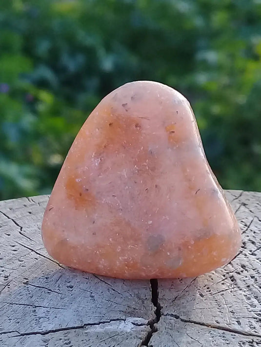 Calcite orange de France pierre roulée Grade A+++ Calcite orange de France pierre roulée