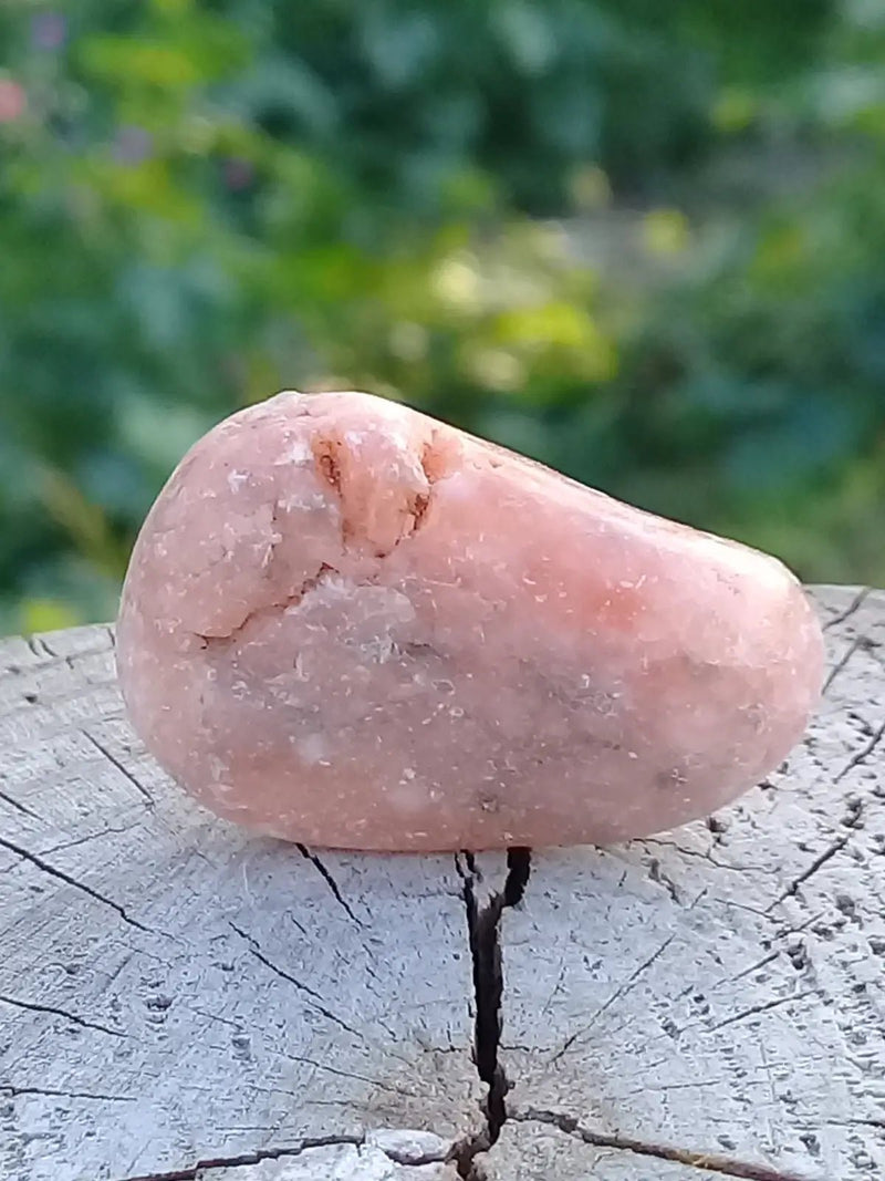 Chargez l&#39;image dans la visionneuse de la galerie, Calcite orange de France pierre roulée Grade A+++ Calcite orange de France pierre roulée
