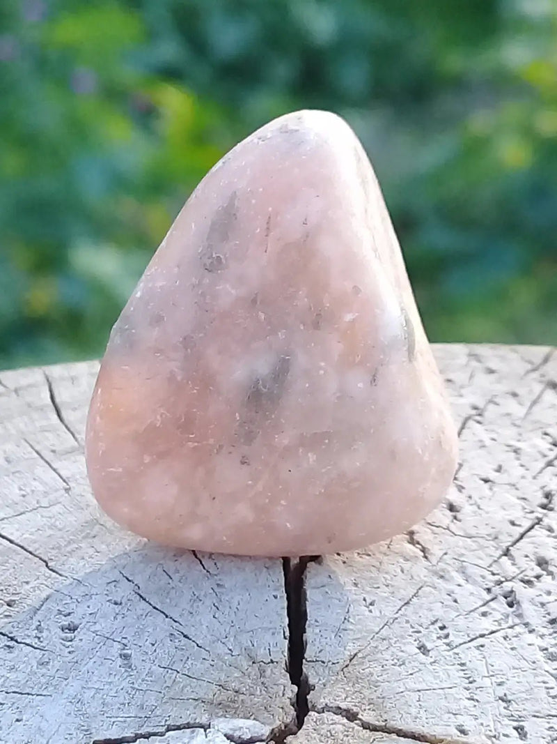 Chargez l&#39;image dans la visionneuse de la galerie, Calcite orange de France pierre roulée Grade A+++ Calcite orange de France pierre roulée
