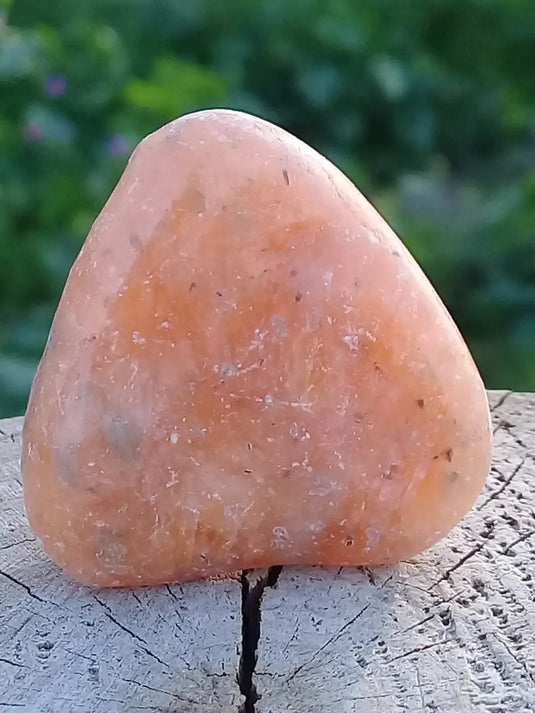 Calcite orange de France pierre roulée Grade A+++ Calcite orange de France pierre roulée
