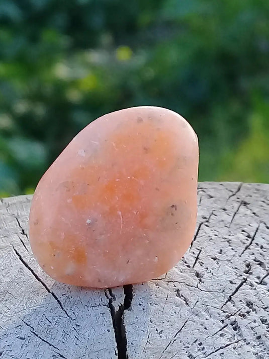 Calcite orange de France pierre roulée Grade A+++ Calcite orange de France pierre roulée