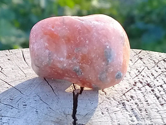 Calcite orange de France pierre roulée Grade A+++ Calcite orange de France pierre roulée
