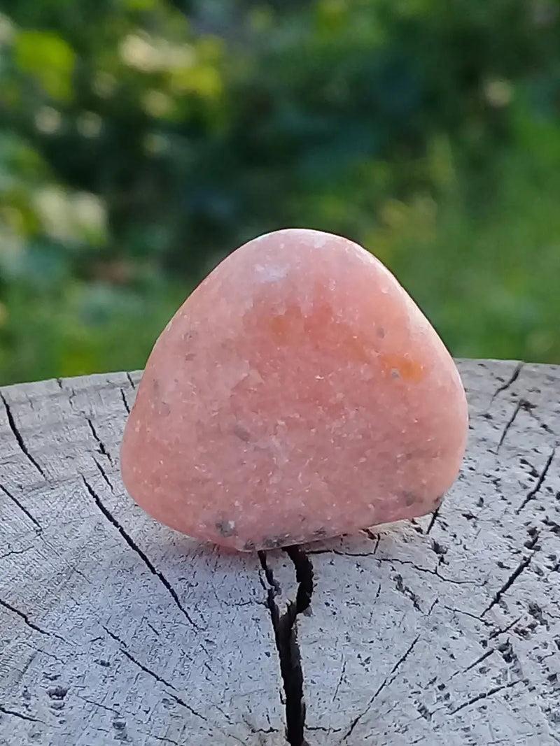 Chargez l&#39;image dans la visionneuse de la galerie, Calcite orange de France ^pierre roulée Grade A+++ Calcite orange de France pierre roulée
