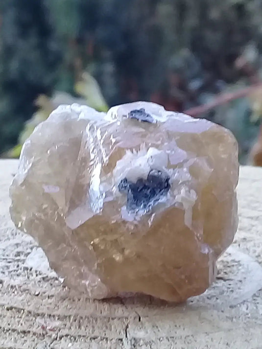 Cérusite du Maroc & Galène pierre brute Grade A++++ Cérusite du Maroc sur inclusions de Galènepierre brute