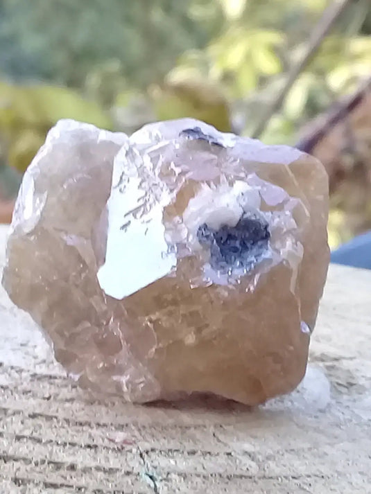 Cérusite du Maroc & Galène pierre brute Grade A++++ Cérusite du Maroc sur inclusions de Galènepierre brute