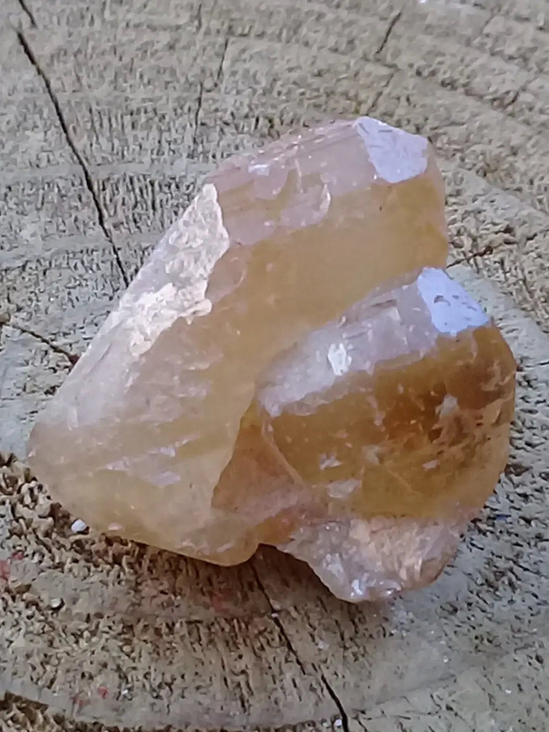 Load image into Gallery viewer, Cérusite du Maroc pierre brute Grade A++++ Cérusite du Maroc pierre brute
