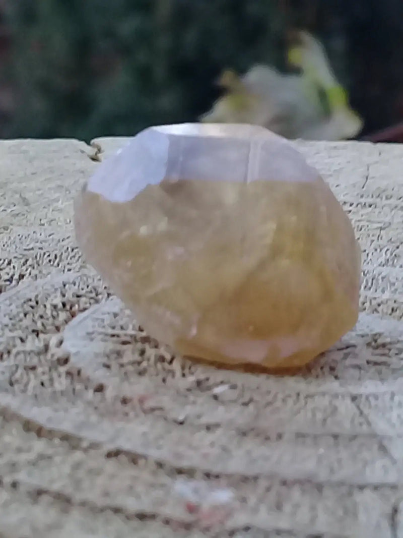 Load image into Gallery viewer, Cérusite du Maroc pierre brute Grade A++++ Cérusite du Maroc pierre brute
