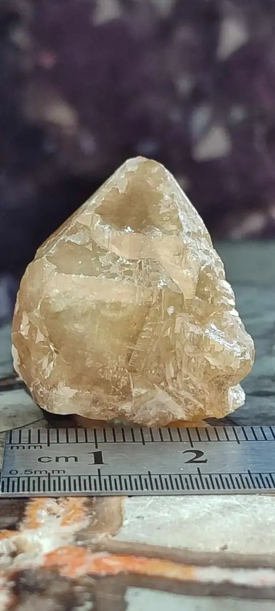 Load image into Gallery viewer, Cérusite du Maroc pierre brute Grade A++++ Cérusite du Maroc pierre brute
