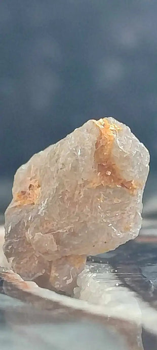 Cérusite du Maroc pierre brute Grade A++++ Cérusite du Maroc pierre brute