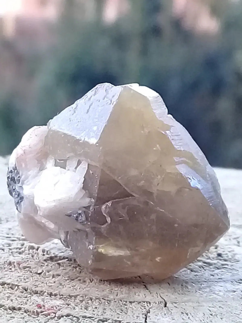 Load image into Gallery viewer, Cérusite duMaroc pierre brute Grade A++++ Cérusite du Maroc pierre brute
