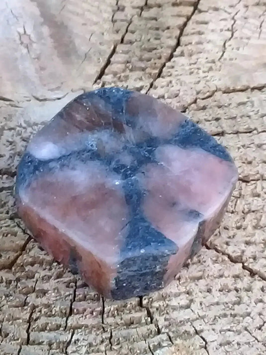 Chiastolite ou Andalousite pierre roulée Grade A ++++ Chiastolite / Andalousite pierre roulée