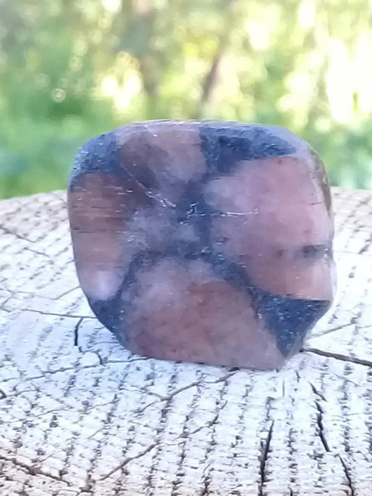 Chiastolite ou Andalousite pierre roulée Grade A ++++ Chiastolite / Andalousite pierre roulée