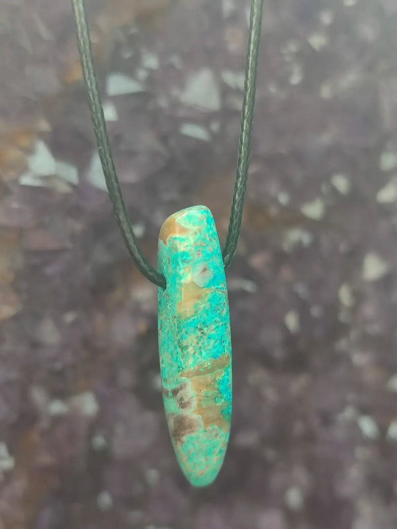 Load image into Gallery viewer, Chrysocolle-Malachite Authentique de RDC - Pendentif - Grade Prémium Chrysocolle-Malachite pendentif
