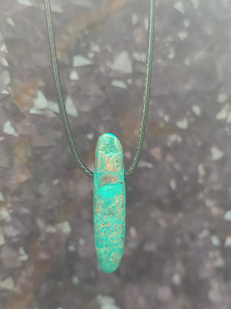 Load image into Gallery viewer, Chrysocolle-Malachite Authentique de RDC - Pendentif - Grade Prémium Chrysocolle-Malachite pendentif
